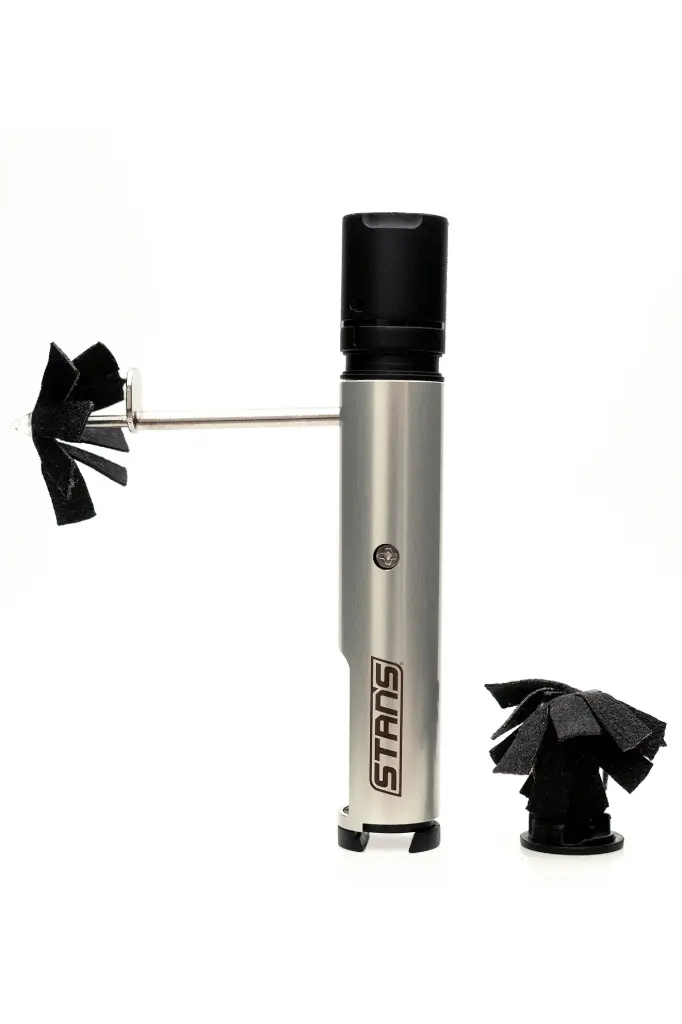 INCREDIBLE DART TOOL, REPARADOR DE PONCHADURAS STAN'S